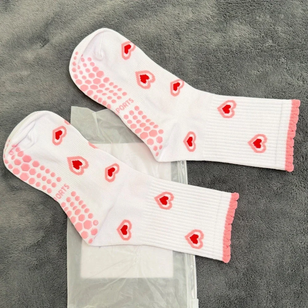 Yoga Sports Grip Socks Women One Size White Pink New Heart Print Non-slip Crew